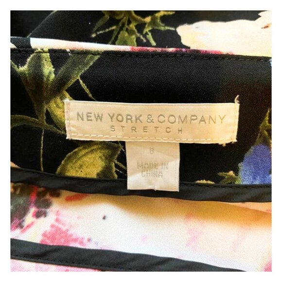 New York & Company Stretch Floral Flare Zip Up Skirt - Size 8 - Picture 8 of 10